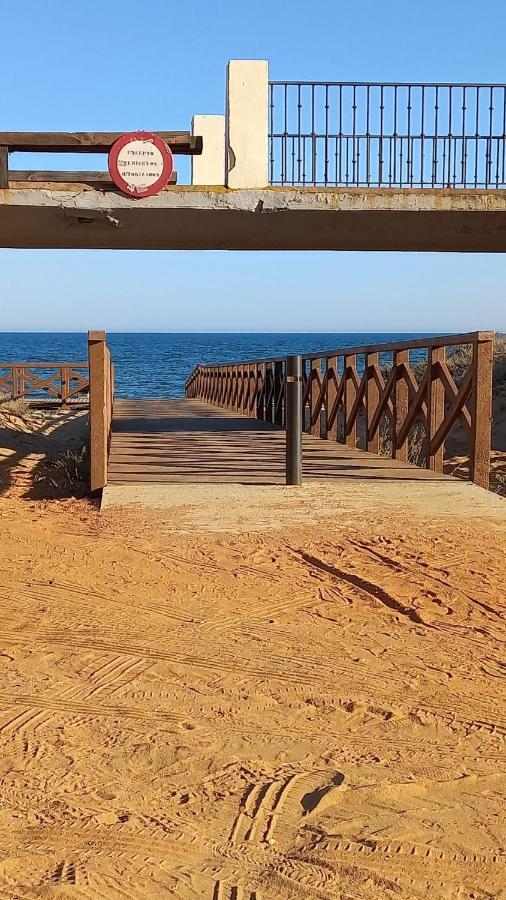Estudio Con Piscina Y Garaje A 100 Mtr De La Playa Isla Cristina Bagian luar foto